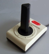 Joystick Commodore VC-1311 (DB9) dans sa boîte d\'origine